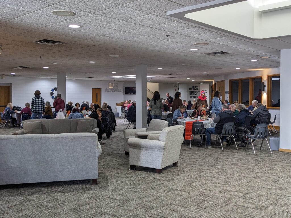 404660964_10230597491431959_4590539770888968126_n elk river community thanksgiving